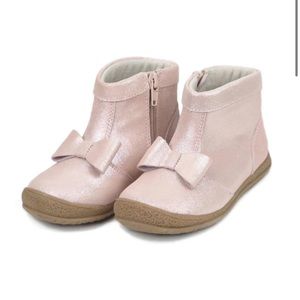 L’amour Hillary Bow Boot Blush Size 6